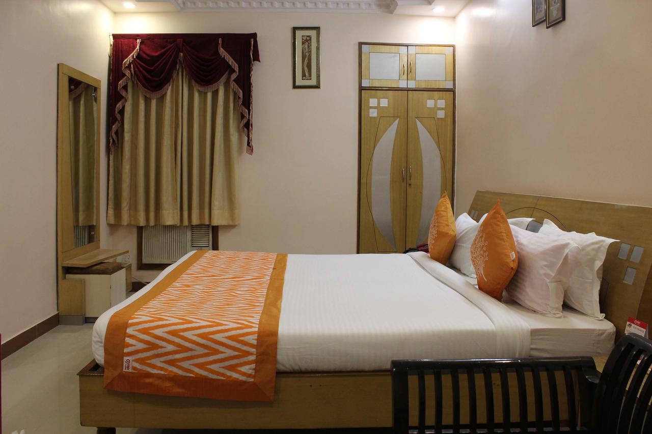 Hotel Kuber Palace Ранчи Екстериор снимка